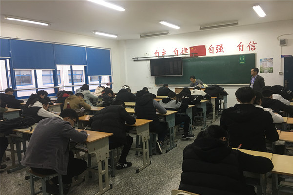 文章附图