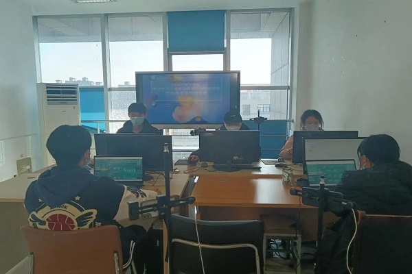 文章附图