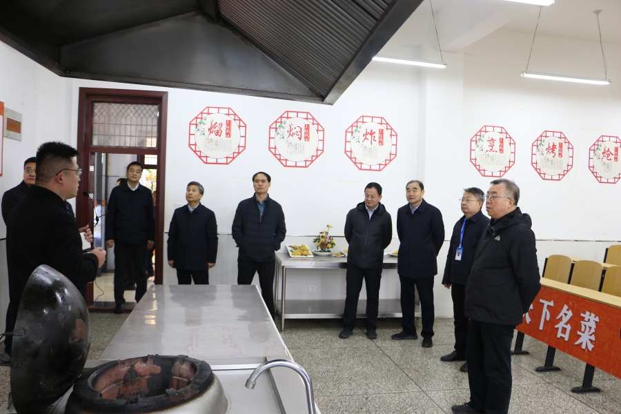 文章附图